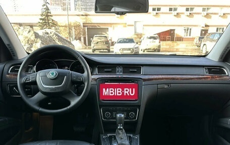 Skoda Superb III рестайлинг, 2013 год, 1 040 000 рублей, 5 фотография