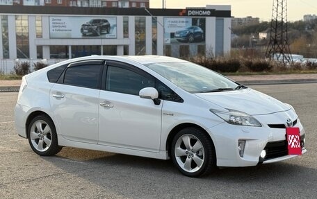 Toyota Prius, 2015 год, 1 200 000 рублей, 4 фотография