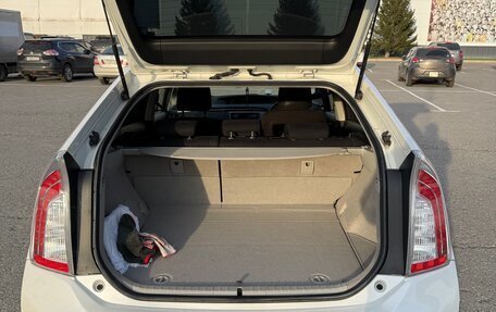 Toyota Prius, 2015 год, 1 200 000 рублей, 5 фотография