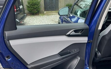 Volkswagen Taos, 2021 год, 1 300 000 рублей, 15 фотография