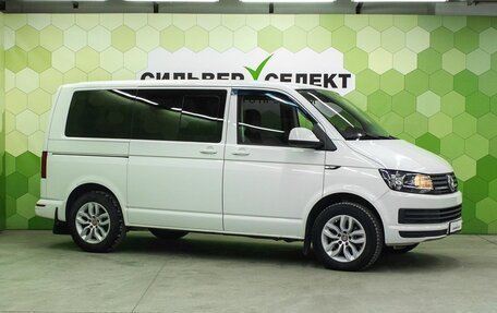 Volkswagen Caravelle T6 рестайлинг, 2015 год, 2 200 000 рублей, 5 фотография