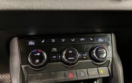 Skoda Karoq I, 2021 год, 2 198 000 рублей, 25 фотография