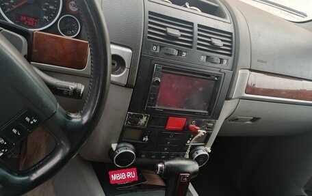 Volkswagen Touareg III, 2003 год, 560 000 рублей, 9 фотография