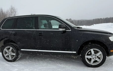 Volkswagen Touareg III, 2003 год, 560 000 рублей, 4 фотография