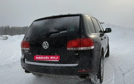 Volkswagen Touareg III, 2003 год, 560 000 рублей, 8 фотография