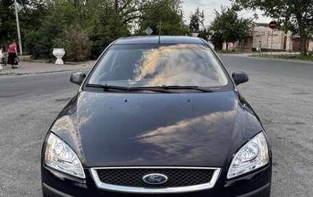 Ford Focus II рестайлинг, 2005 год, 320 000 рублей, 1 фотография