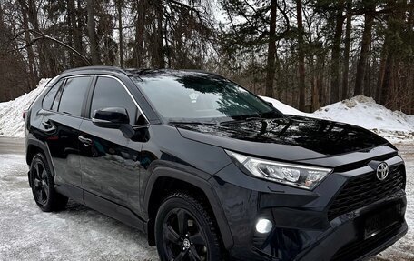 Toyota RAV4, 2021 год, 4 100 000 рублей, 6 фотография