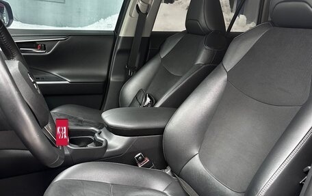 Toyota RAV4, 2021 год, 4 100 000 рублей, 8 фотография