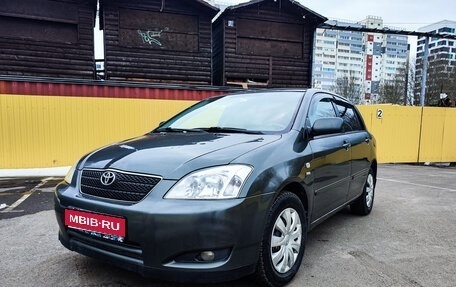 Toyota Corolla, 2004 год, 670 000 рублей, 1 фотография