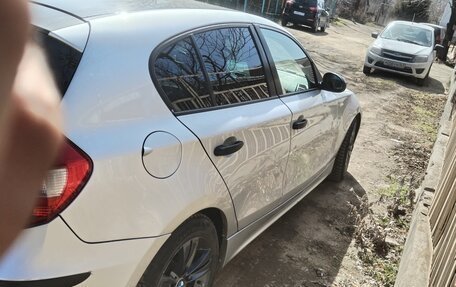 BMW 1 серия, 2004 год, 600 000 рублей, 6 фотография