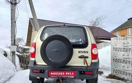 Chevrolet Niva I рестайлинг, 2010 год, 450 000 рублей, 2 фотография