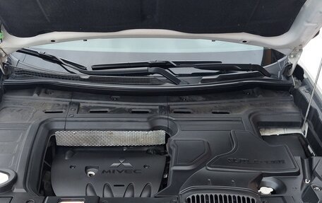 Mitsubishi Outlander III рестайлинг 3, 2017 год, 1 700 000 рублей, 19 фотография