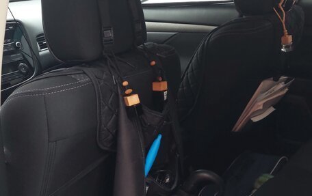 Mitsubishi Outlander III рестайлинг 3, 2017 год, 1 700 000 рублей, 21 фотография