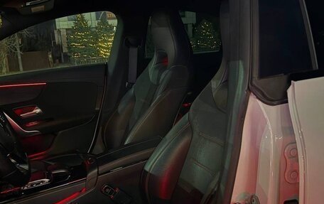 Mercedes-Benz CLA, 2019 год, 3 450 000 рублей, 9 фотография