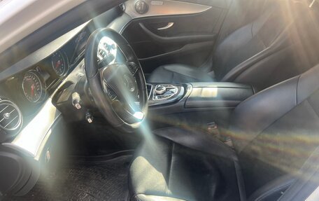 Mercedes-Benz E-Класс, 2016 год, 2 290 000 рублей, 8 фотография