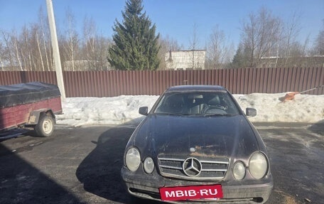 Mercedes-Benz CLK-Класс, 1999 год, 330 000 рублей, 2 фотография