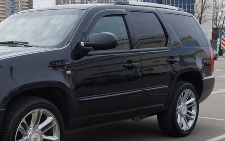 Cadillac Escalade III, 2013 год, 2 950 000 рублей, 4 фотография