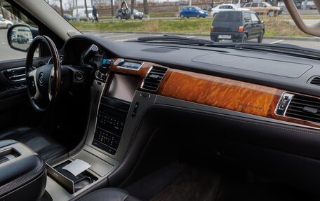 Cadillac Escalade III, 2013 год, 2 950 000 рублей, 20 фотография
