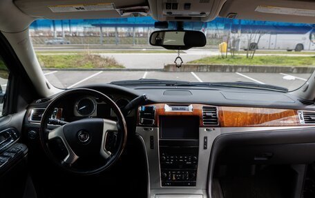 Cadillac Escalade III, 2013 год, 2 950 000 рублей, 36 фотография