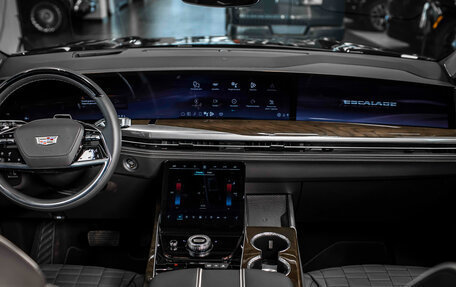 Cadillac Escalade V, 2025 год, 22 099 350 рублей, 30 фотография