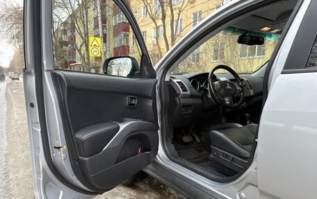 Mitsubishi Outlander III рестайлинг 3, 2011 год, 940 000 рублей, 5 фотография