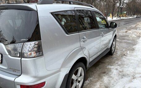 Mitsubishi Outlander III рестайлинг 3, 2011 год, 940 000 рублей, 9 фотография