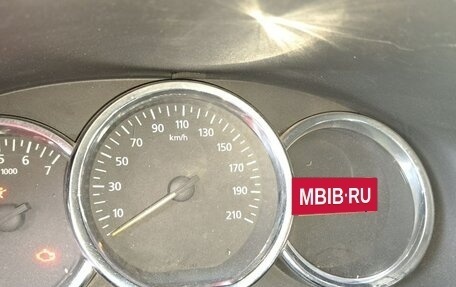 Renault Logan II, 2017 год, 350 000 рублей, 8 фотография