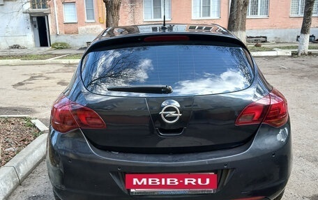 Opel Astra J, 2010 год, 590 000 рублей, 8 фотография