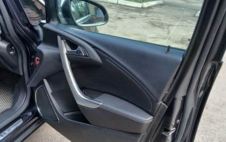 Opel Astra J, 2010 год, 590 000 рублей, 12 фотография