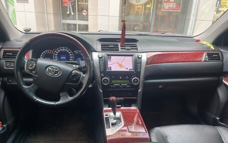 Toyota Camry, 2012 год, 1 630 000 рублей, 3 фотография
