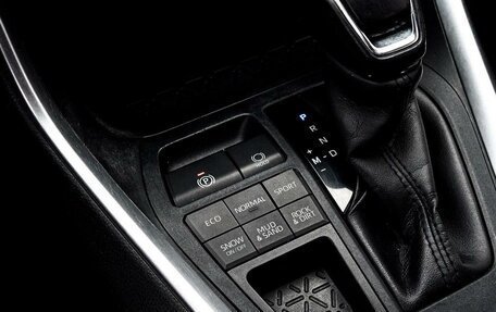 Toyota RAV4, 2020 год, 3 250 000 рублей, 16 фотография