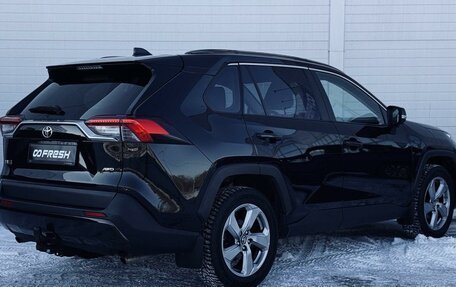 Toyota RAV4, 2020 год, 3 250 000 рублей, 8 фотография