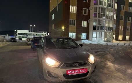 Hyundai Solaris II рестайлинг, 2014 год, 760 000 рублей, 2 фотография