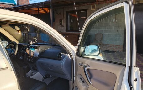 Toyota RAV4, 2000 год, 750 000 рублей, 9 фотография