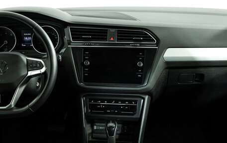 Volkswagen Tiguan II, 2021 год, 3 599 700 рублей, 14 фотография