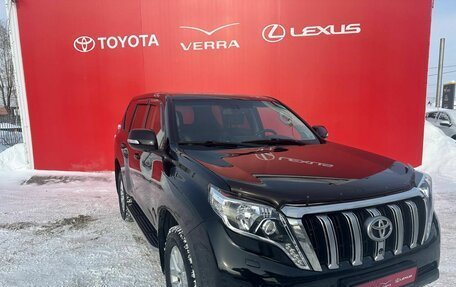 Toyota Land Cruiser Prado 150 рестайлинг 2, 2015 год, 3 190 000 рублей, 3 фотография