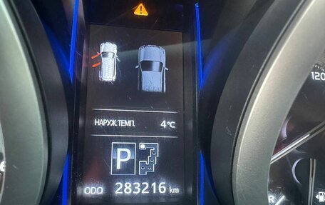 Toyota Land Cruiser Prado 150 рестайлинг 2, 2015 год, 3 190 000 рублей, 12 фотография