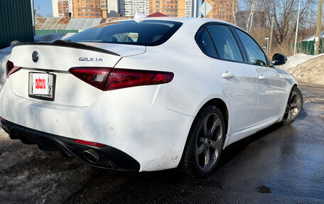 Alfa Romeo Giulia II, 2017 год, 2 400 000 рублей, 5 фотография