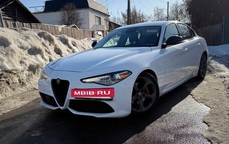 Alfa Romeo Giulia II, 2017 год, 2 400 000 рублей, 9 фотография