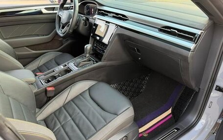 Volkswagen Passat CC, 2024 год, 4 250 000 рублей, 15 фотография