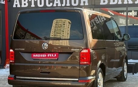 Volkswagen Multivan T6 рестайлинг, 2019 год, 5 200 000 рублей, 10 фотография