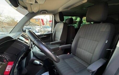 Volkswagen Multivan T6 рестайлинг, 2019 год, 5 200 000 рублей, 14 фотография