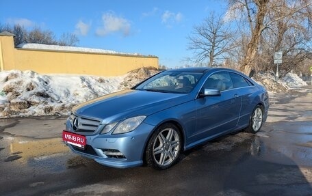 Mercedes-Benz E-Класс, 2012 год, 1 320 000 рублей, 5 фотография