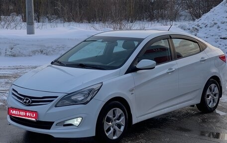 Hyundai Solaris II рестайлинг, 2014 год, 889 000 рублей, 2 фотография