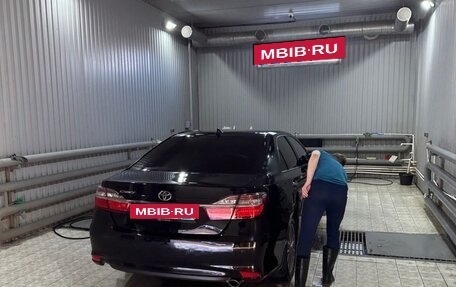 Toyota Camry, 2017 год, 2 190 000 рублей, 4 фотография