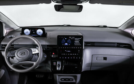 Hyundai Staria, 2022 год, 5 000 000 рублей, 18 фотография
