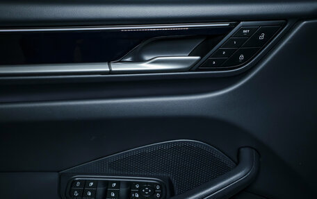 Porsche Macan, 2024 год, 10 900 000 рублей, 16 фотография