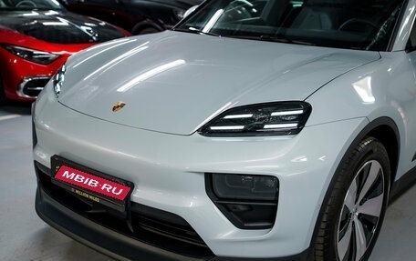 Porsche Macan, 2024 год, 10 900 000 рублей, 6 фотография