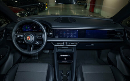 Porsche Macan, 2024 год, 10 900 000 рублей, 26 фотография