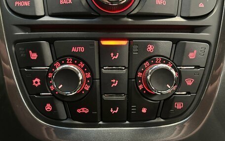 Opel Astra J, 2013 год, 930 000 рублей, 7 фотография